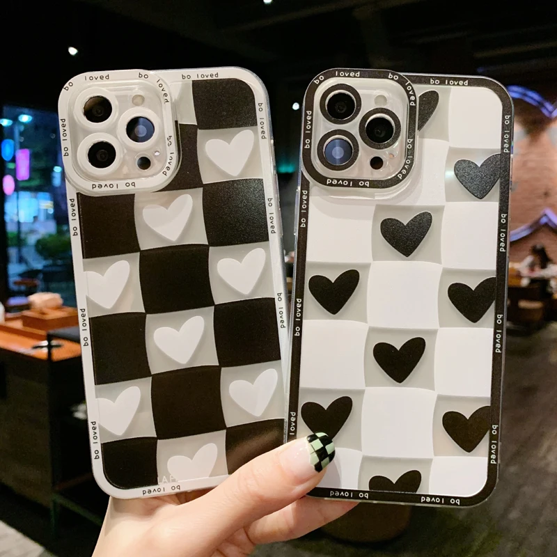 Luxury Checkered Love Heart Pattern Case For iPhone 11 12 13 14 Pro Max X XR 7 8 Plus SE 2022 Shockproof Soft Tpu Silicone Cover