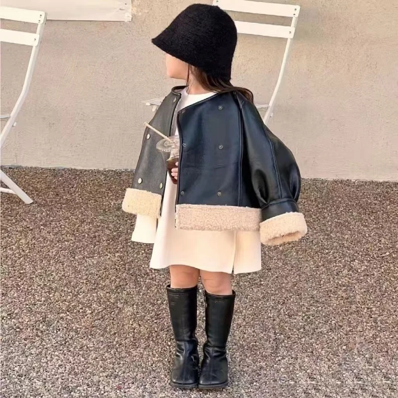 

Girls' Coat Autumn/Winter New Black Plush Thick Leather Jacket, Children's Fur One Piece Korean Edition Warm Top 2-10Y
