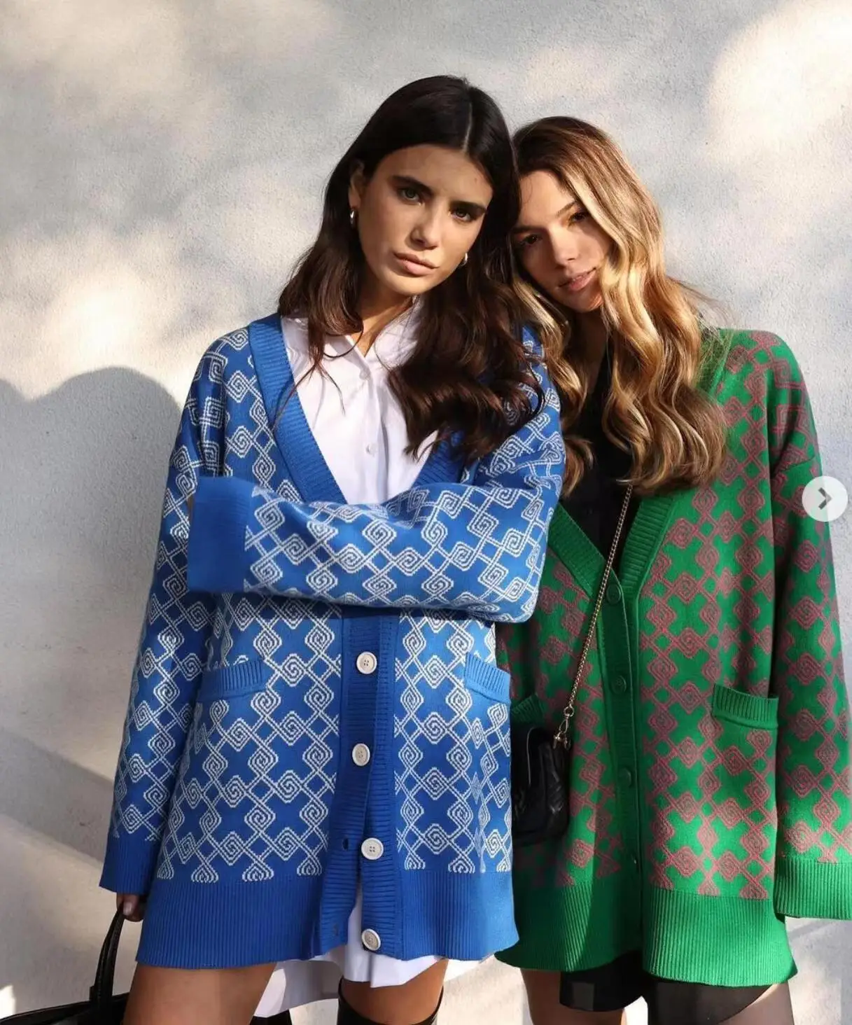 Suéter Longo Solto de Outono Inverno Cardigan Aberto Estilo de Rua Decote em V Manga Longa Suéter Tricotado em Cores para Mul...