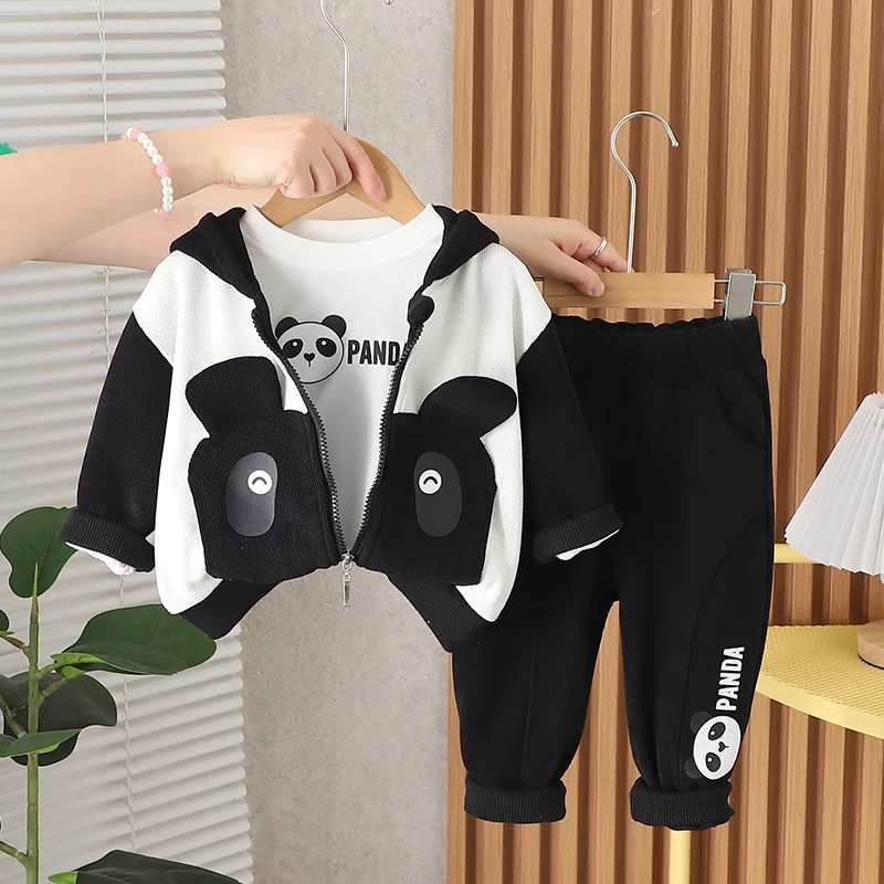 

Комплект одежды для маленьких мальчиков, осень 2024, повседневные толстовки с длинным рукавом и капюшоном, топы + футболки + штаны, костюмы для детей, наряд для мальчиков