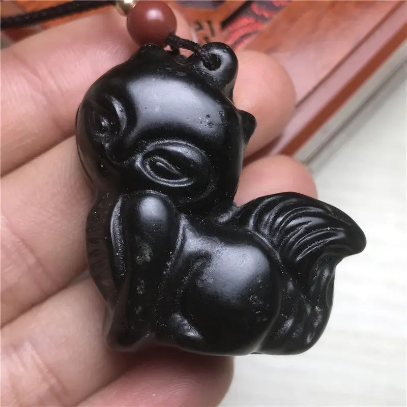 

Black Baogong Fox Pendant Health Nine-tailed Fox Necklace Female Health Safety