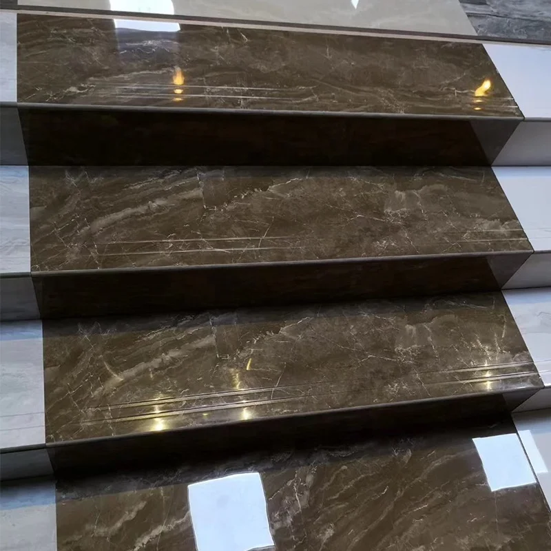 Personalizzazione Scale per interni in pietra naturale personalizzate Piastrelle per gradini per scale in marmo Prezzo