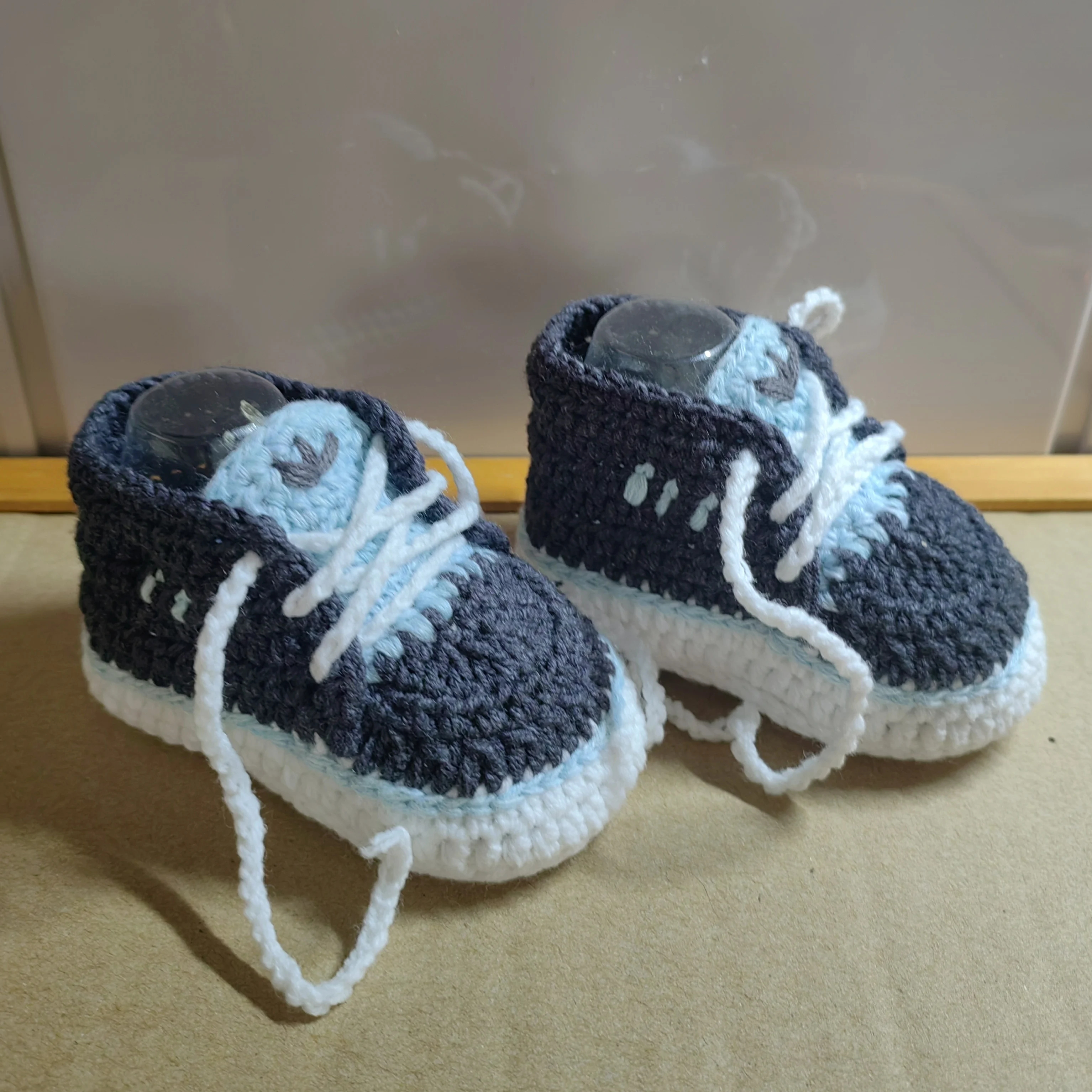 Spring Winter Boys Girls Firs Walkers Casual Shoes Handmade Cotton Soft Shoes For Newborn Kid Shoes 0 to 6 months boys White Red