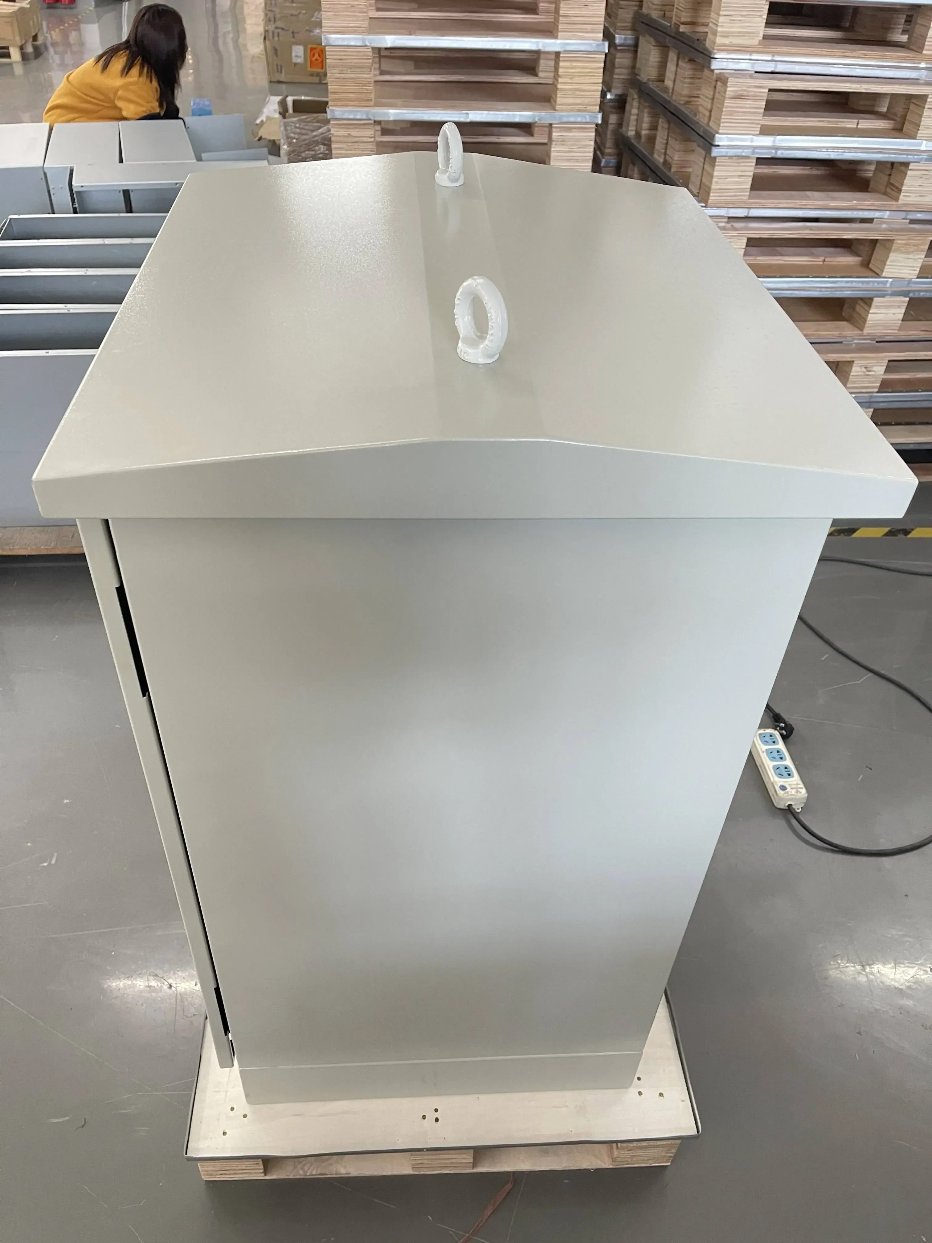 Single Phase 1kva UPS System Outdoor High Temperature Resistant Cold Start Capability Power Backup For Home And Office Use