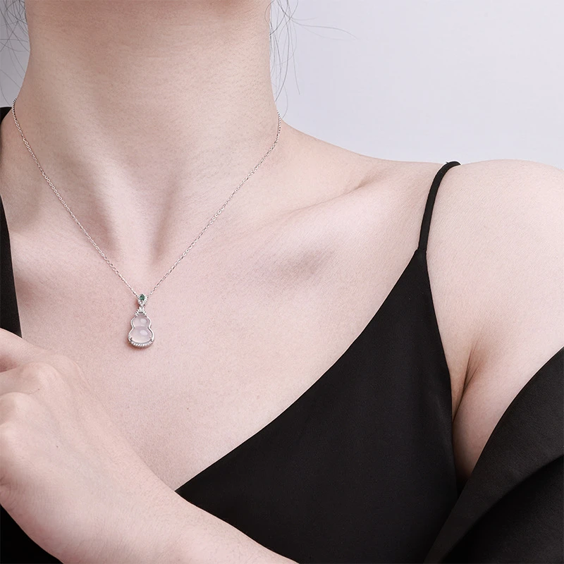 

Trendy 925 Sterling Silver Jade-Stone Small Gourd Pendant Necklace For Women Adjustable Collarbone Chain Party Fine Jewelry Gift