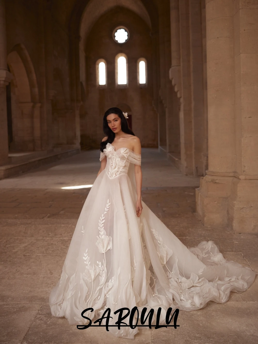 

Chic Floral Appliques A Line Customized Bridal Gown Delicate Off-the-shoulder Corset Wedding Dress Ethereal Long Train No Veil