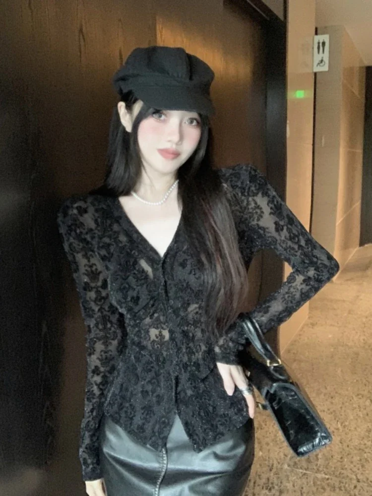 Spring Black Blouse Slim V Neck Sexy Casual Women Shirts Flocking Lace Lace Y2k Tess Chic Vintage Elegant Blusas De Mujer