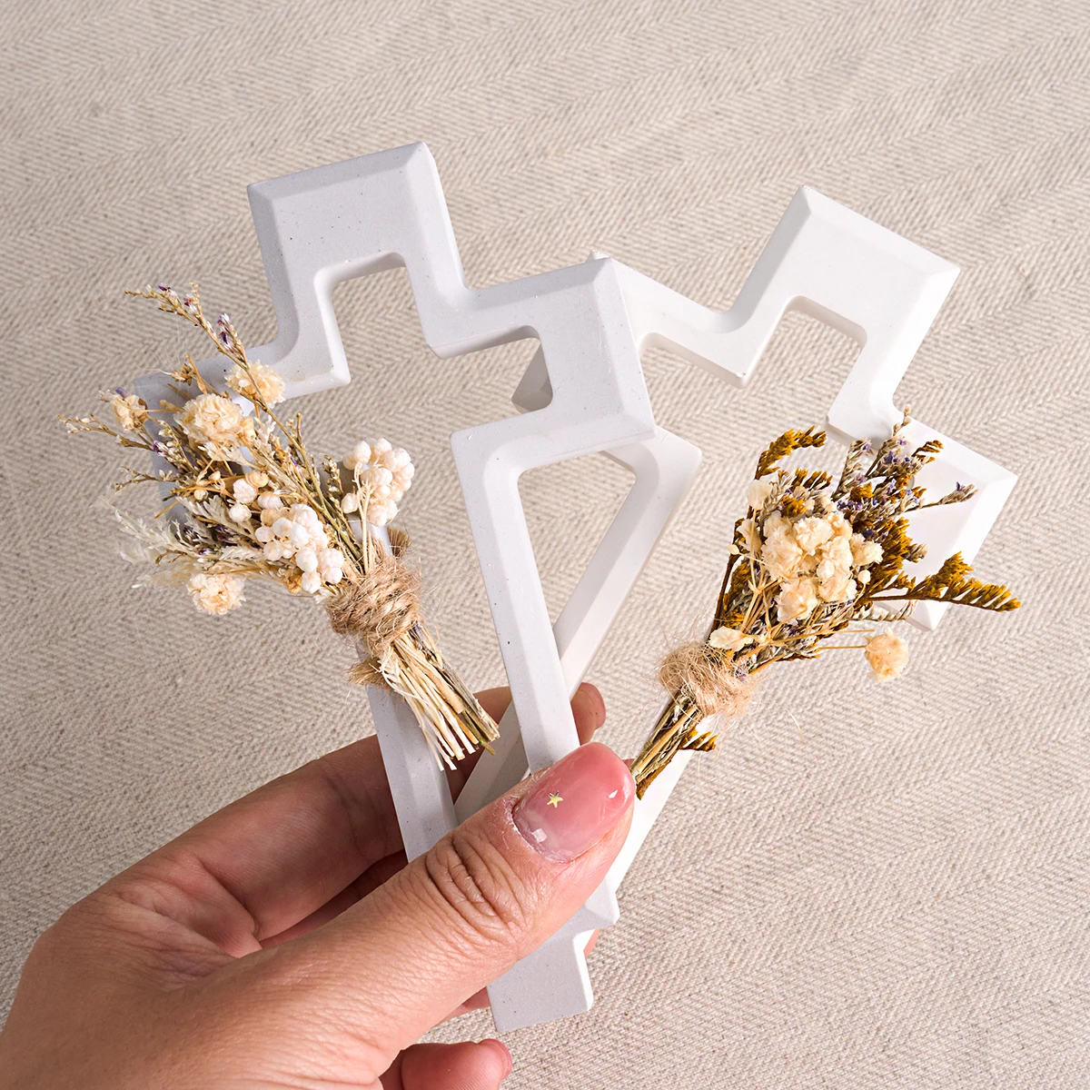 3D Cross Ornament DIY Handmade Mold Universal Cross Candle Holder Decorative Silicone Plaster Concrete Resin Mold Craft Gift view 4