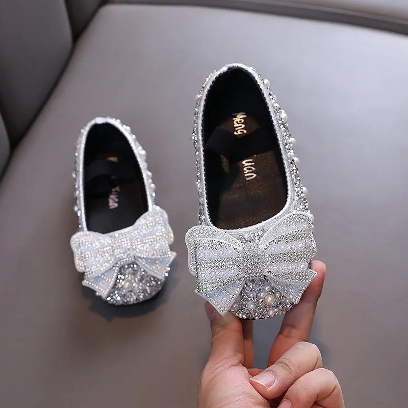 Autumn New Girls Flat Leather Shoes Baby Kids Party Shoes Children Glitter Butterfly Wedding Shoes J315