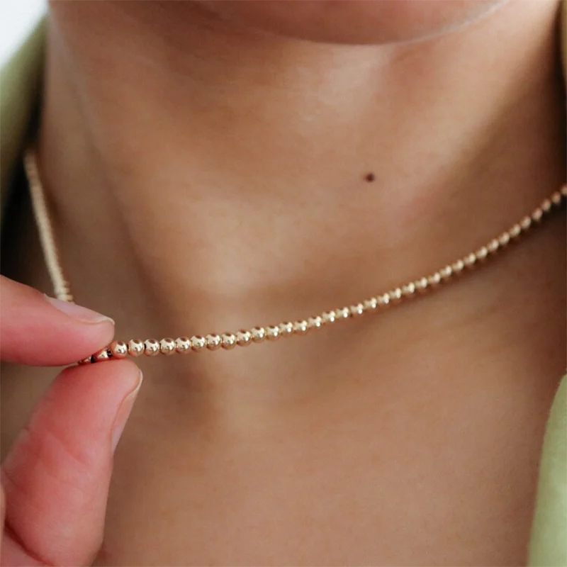 Prawdziwe 14-karatowe złoto wypełnione okrągły naszyjnik z koralików Dainty Bead Choker ręcznie robione wisiorki odporny na przebarwienia naszyjnik Boho damska biżuteria
