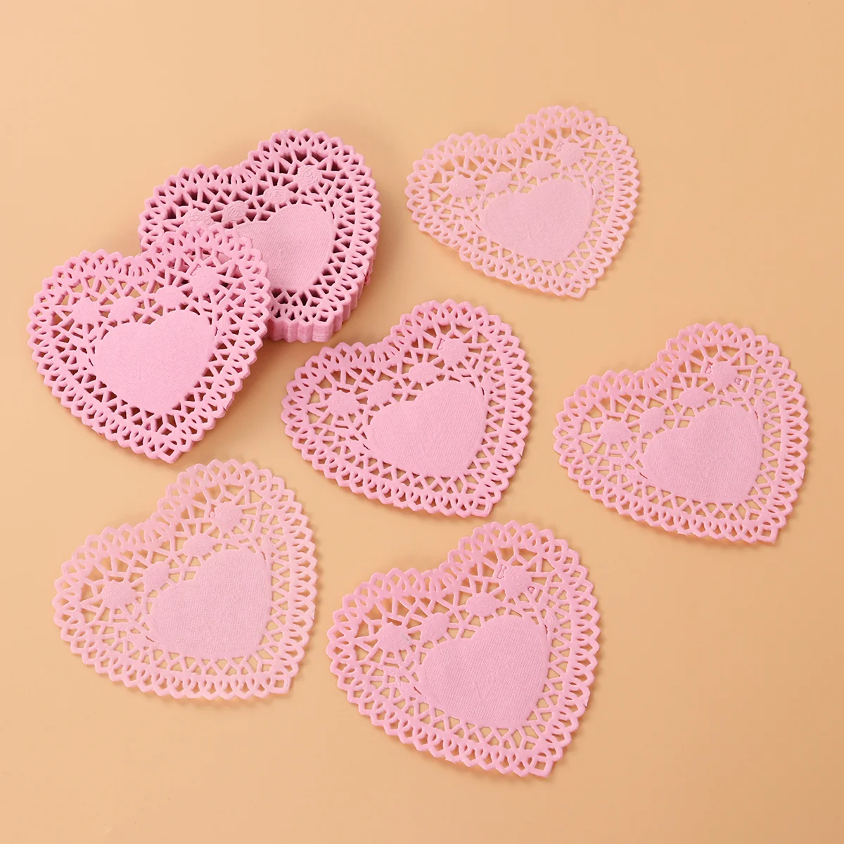 250 Pcs Desert Paper Cutouts Wedding Decor Heart Doilies Cake Tin Pink Lace Dining Room Table