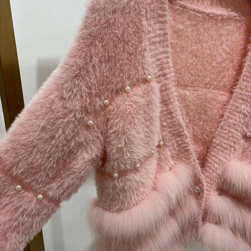 2025 Cappotto a maniche lunghe lavorato a maglia maglione autunnale da ragazza con decorazione esterna in pelliccia di volpe naturale rosa da donna