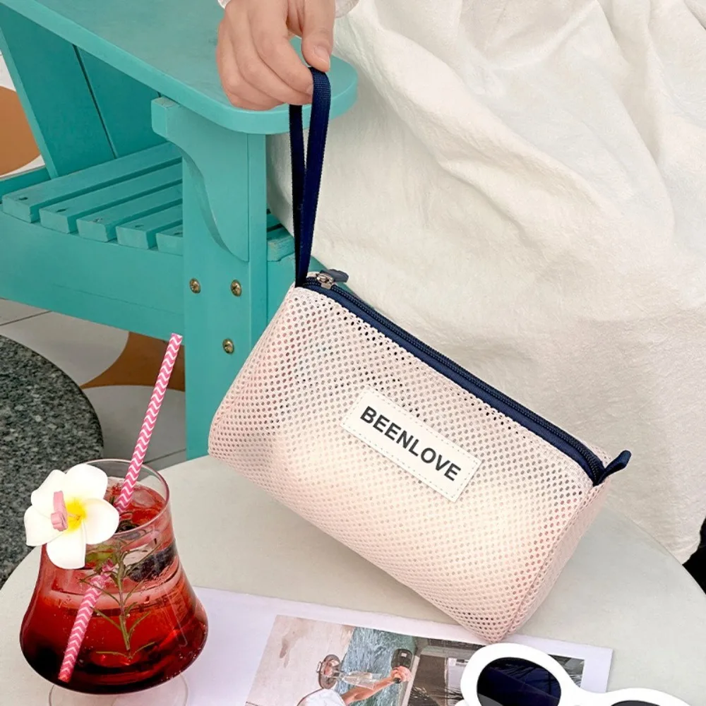 Large Capacity Beach Mesh Bag Breathable Lightweight Cosmetic Zipper Pouch Handheld Reusable Mesh Makeup Bag Swimming Goggles