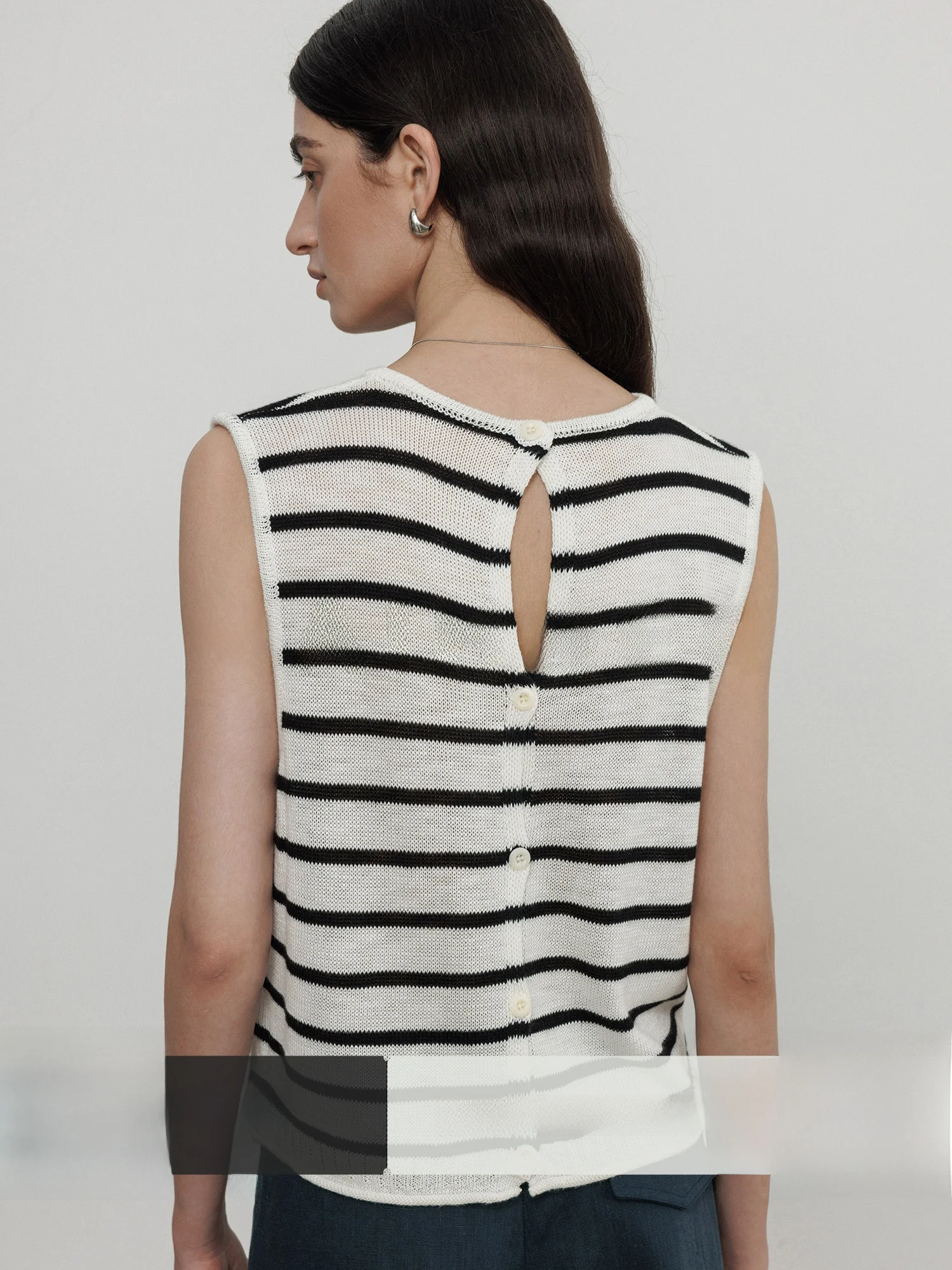 

Summer New Style Women's Knitted Vest Loose Fit round Neck Sleeveless Top Retro Striped Casual Wear H-Shape Backless Design