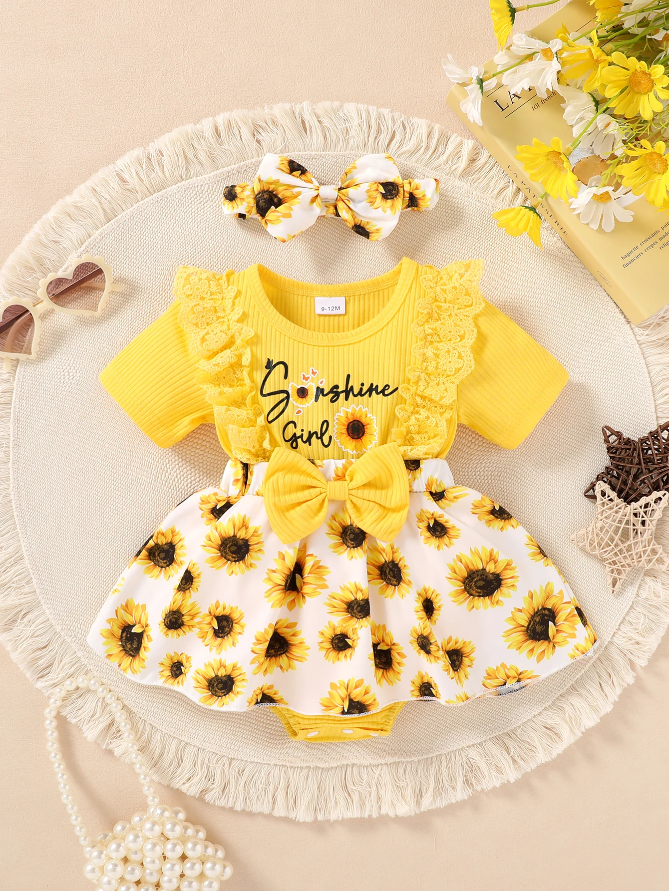 

Летний комбинезон для девочек с принтом подсолнухов, кружевными оборками на рукавах и бантом, вышитый боди-платье для малышек, цельный наряд