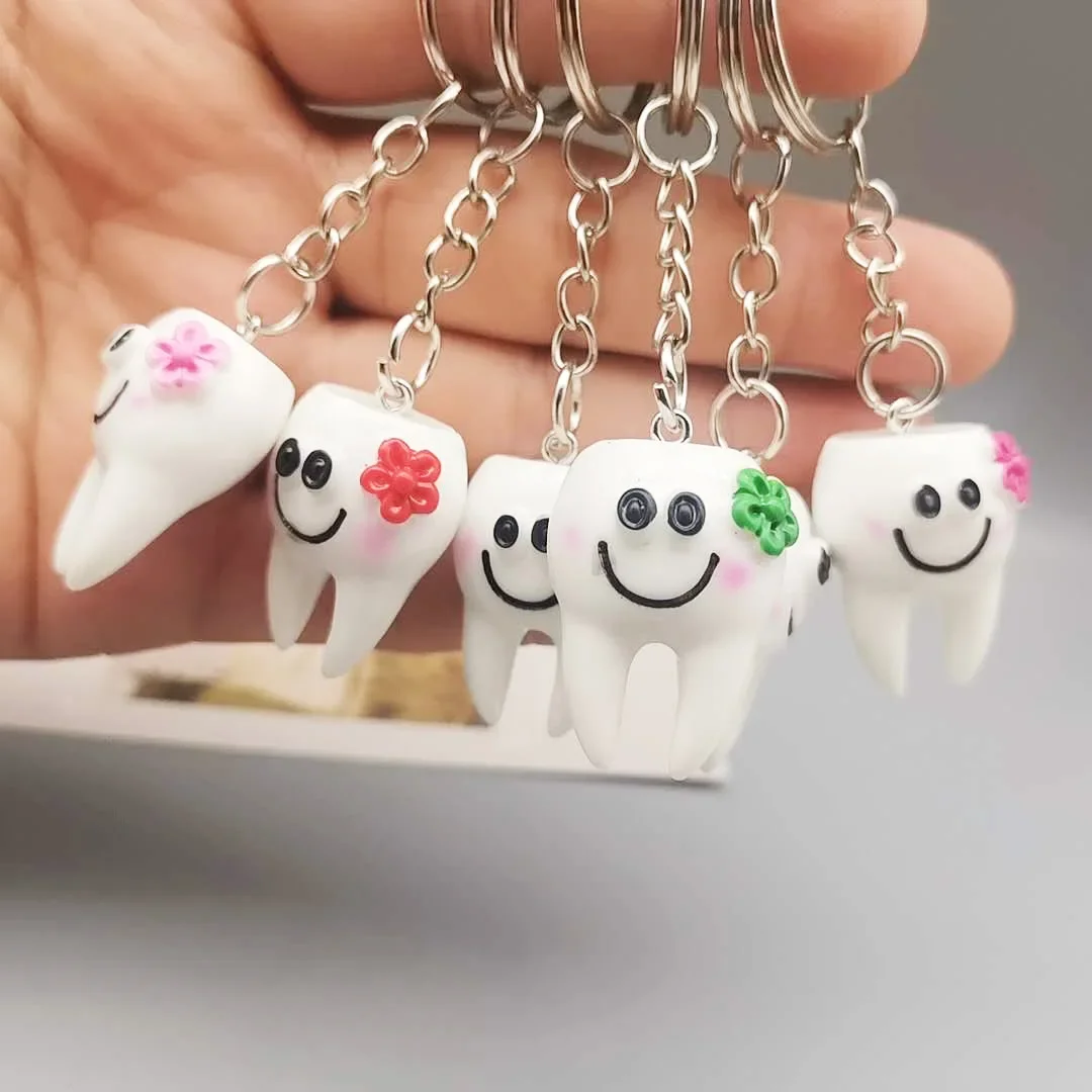 10pcs Dental Teeth Shape Model Simulation Tooth Key Chain Fashion Cartoon Lovely Girls Gift Pendant Teeth Key Chain