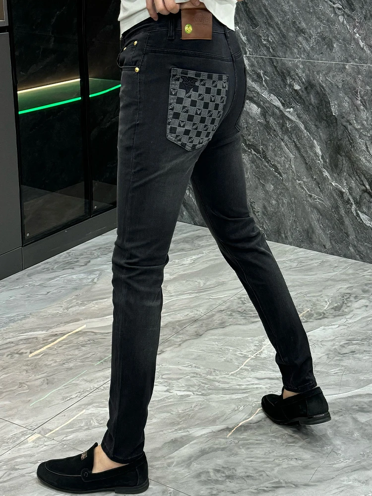 

Black Casual Straight Leg Stretchy Jeans Men's Fashionable Lightweight Premium Denim mid Waist Zipper Closure Wear Resistant