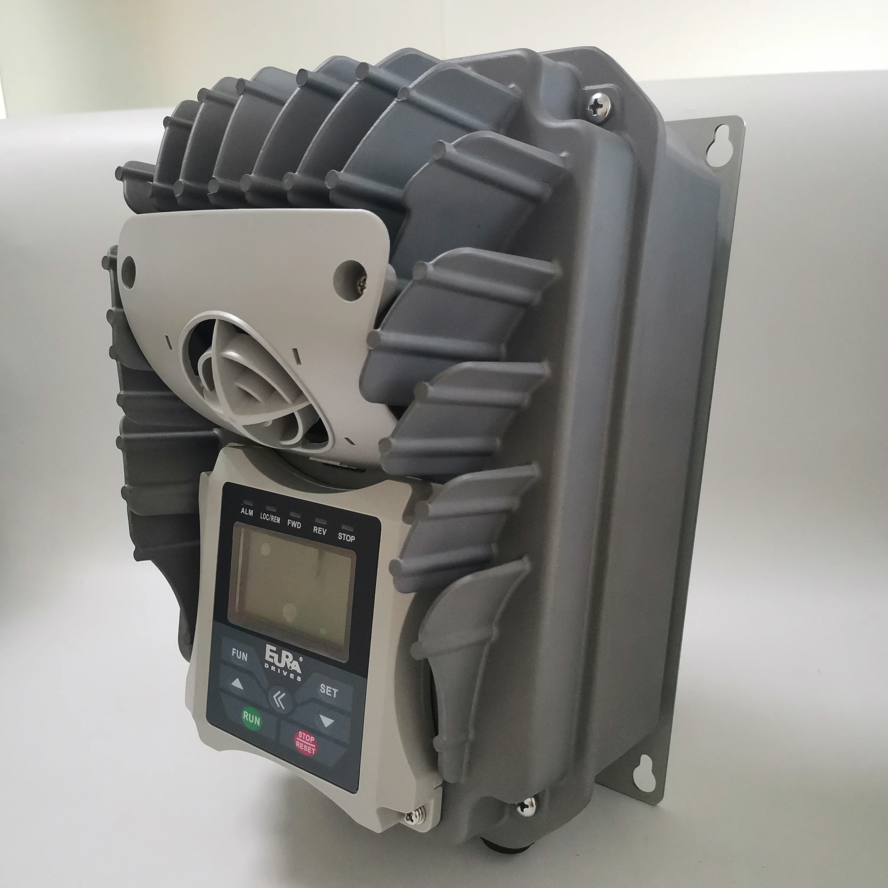 

Eura Variable Frequency Drive IP66 Protection Vfd 1PH 220V 2.2kw Ac Drive Solar Vfd Pump Drive HVLS Driver