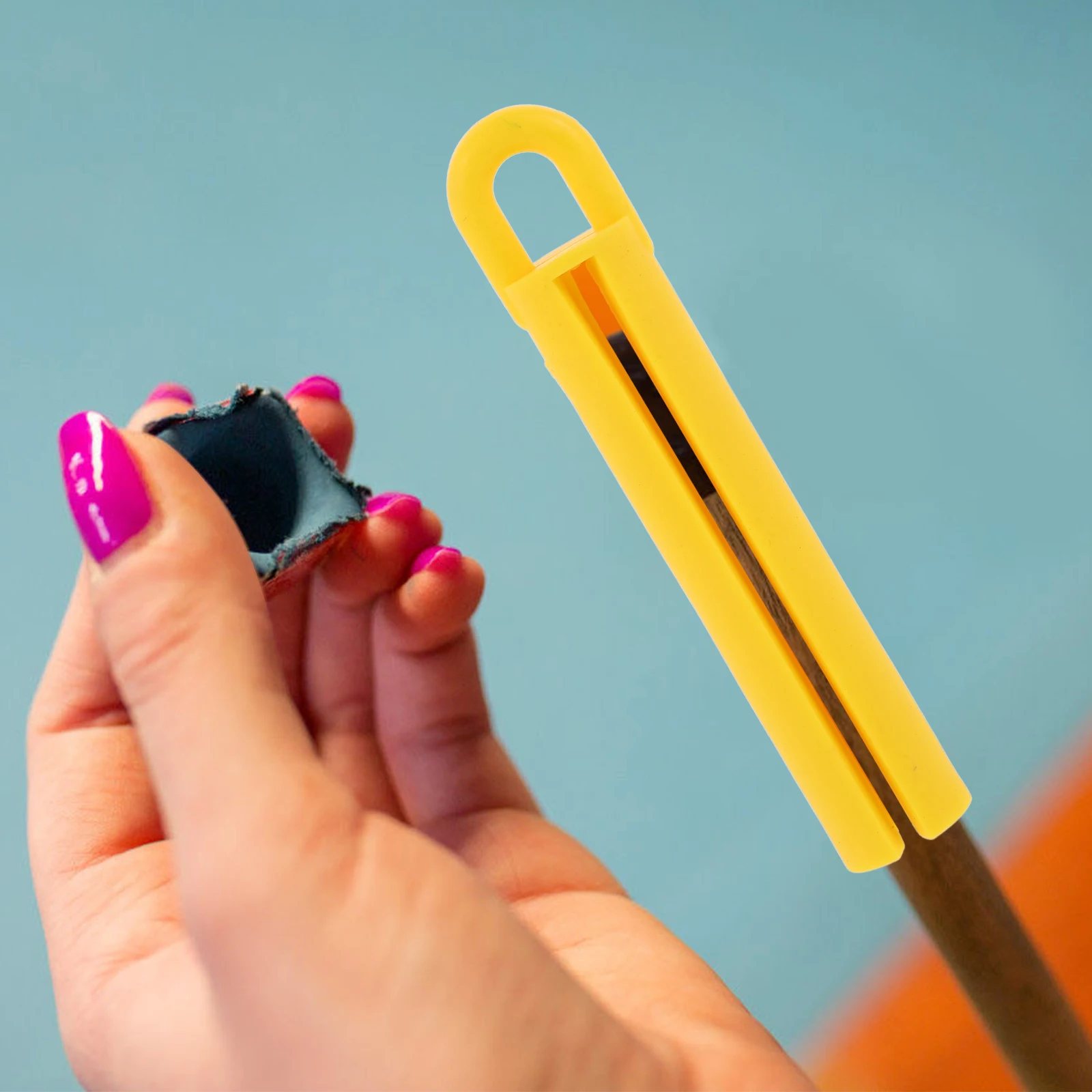 

5pcs Billiard Cue Hanger 11CM Yellow Pool Stick Hanging Protector Durable Rubber Material Storage Tools For Home Club