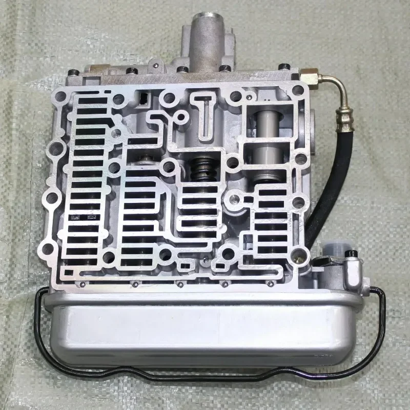 Revisión y análisis del componente de transmisor de presión ZF 4WG200 Control Valve 4644159347
