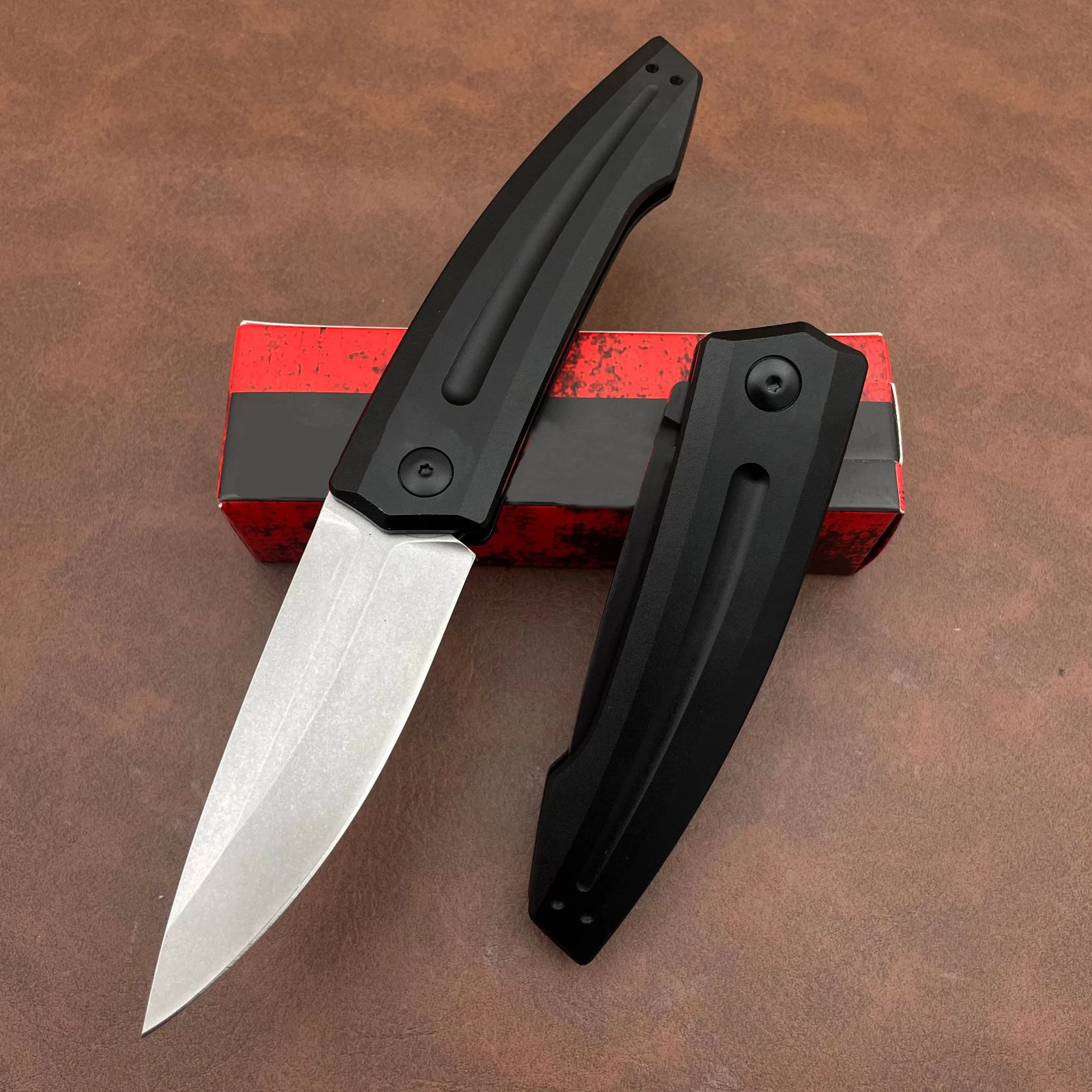 2Models 7200 Folding Knife 2.68