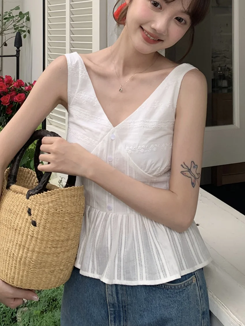 Estrangeiro kitty branco blusas ajustáveis fino-ajuste chique feminino novo decote em v 2025 florais mujer novo doce verão outwear diário suave