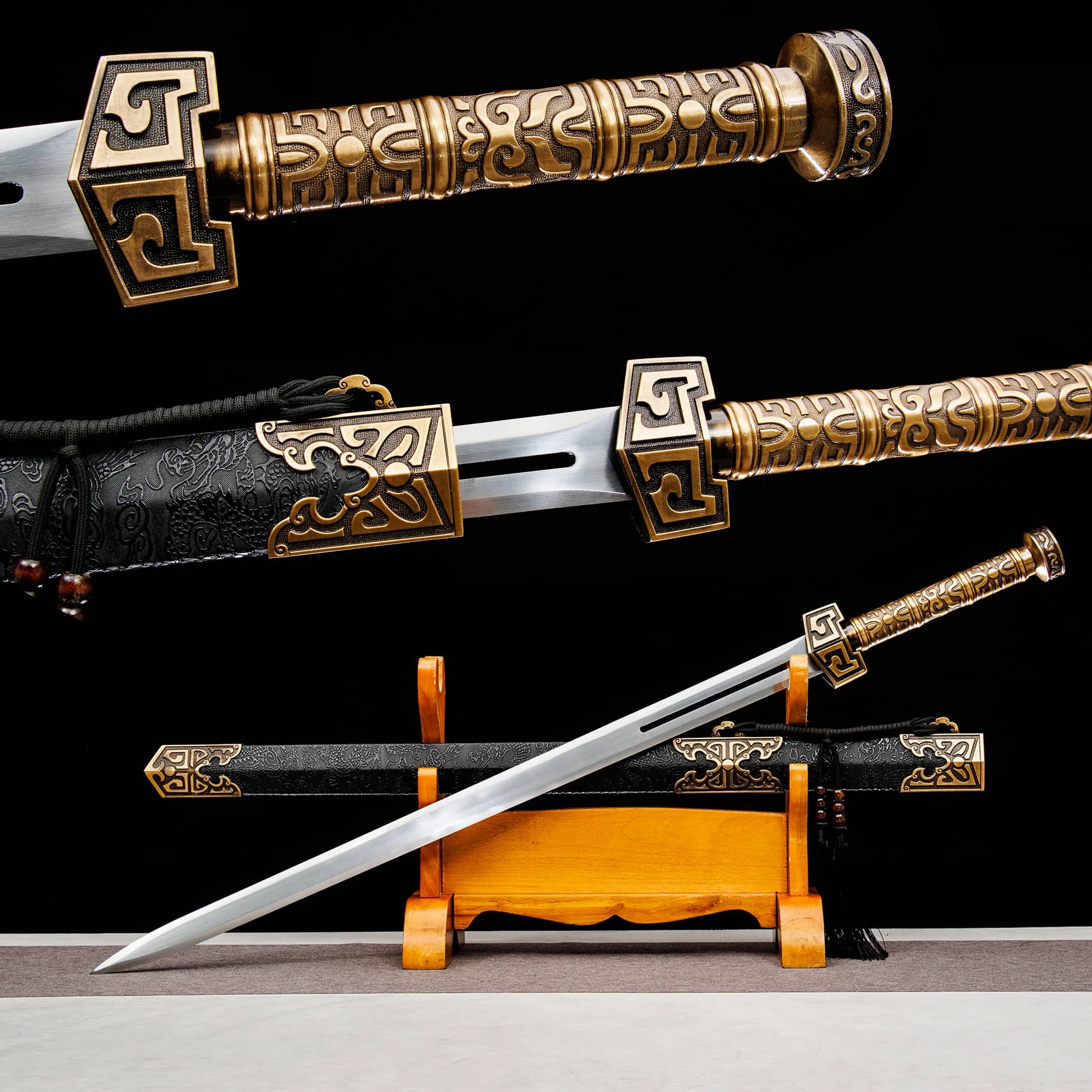 

Medieval Chinese Han sword cosplay anime performance stage decoration Halloween and role-playing weapon replica steel sword