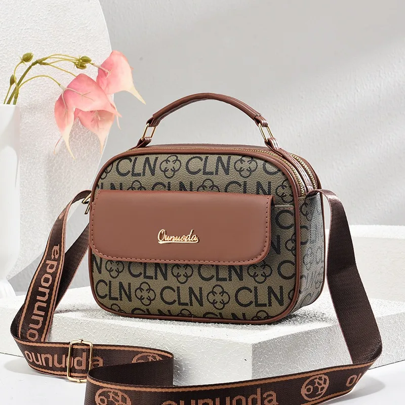 Women Retro Crossbody Bag 2026 New Simple Texture Large Capacity Shoulder Bag Durable All-match Handbag