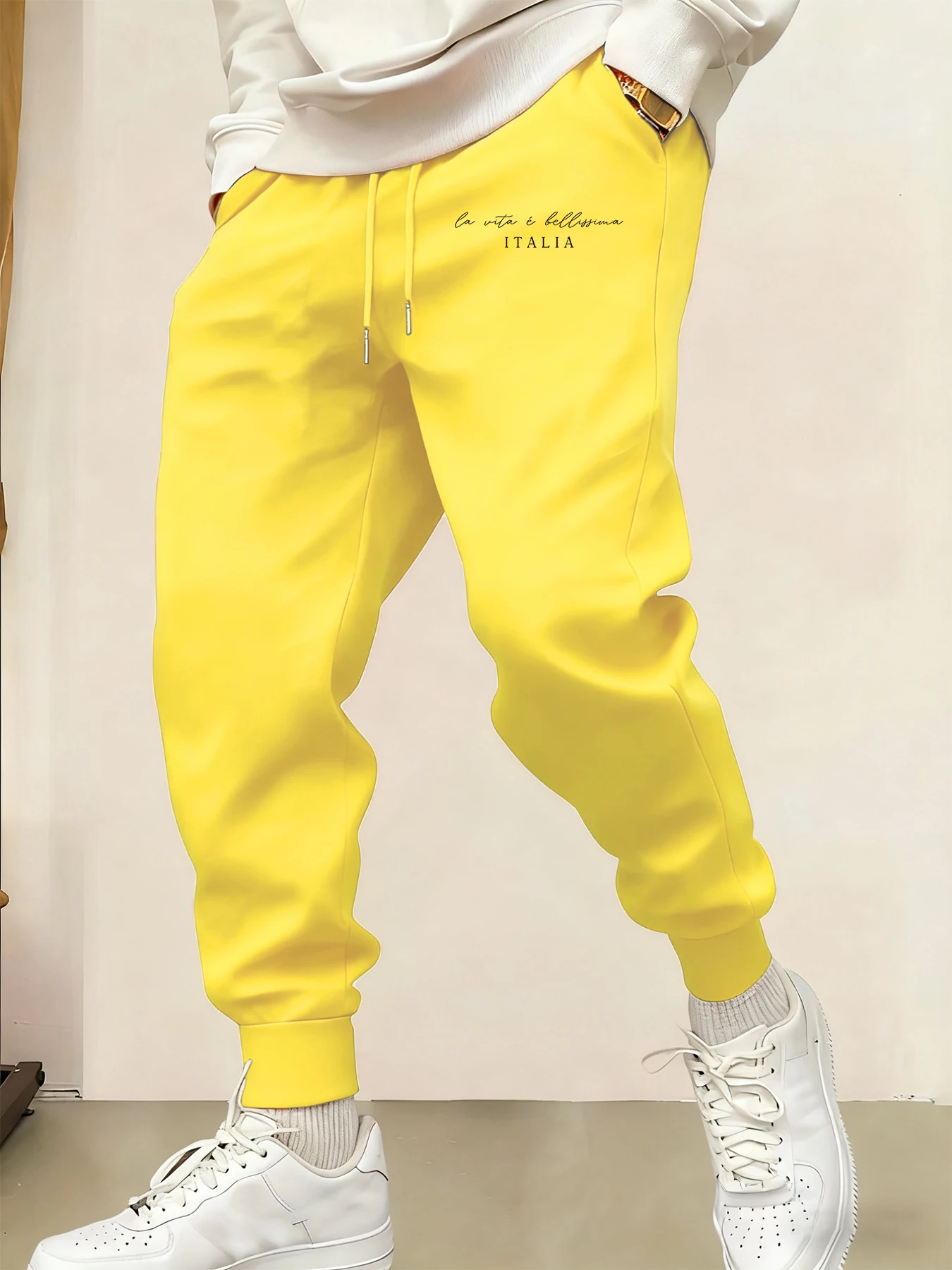 

La Vita È Bellissima Italia Print Male Sweatpants Pocket Hip Hop Trousers Comfortable Multicolor Pants Y2K Fleece All-Match Pant