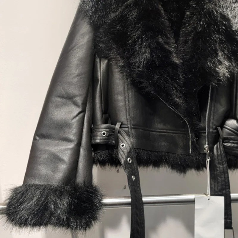 HKSH 2025冬新作 レディース ショートオーバーコート フェイクファー 大きめラペル パッチワーク PUレザー ジップアップ バイク ストリートウェア ジャケット HK12494