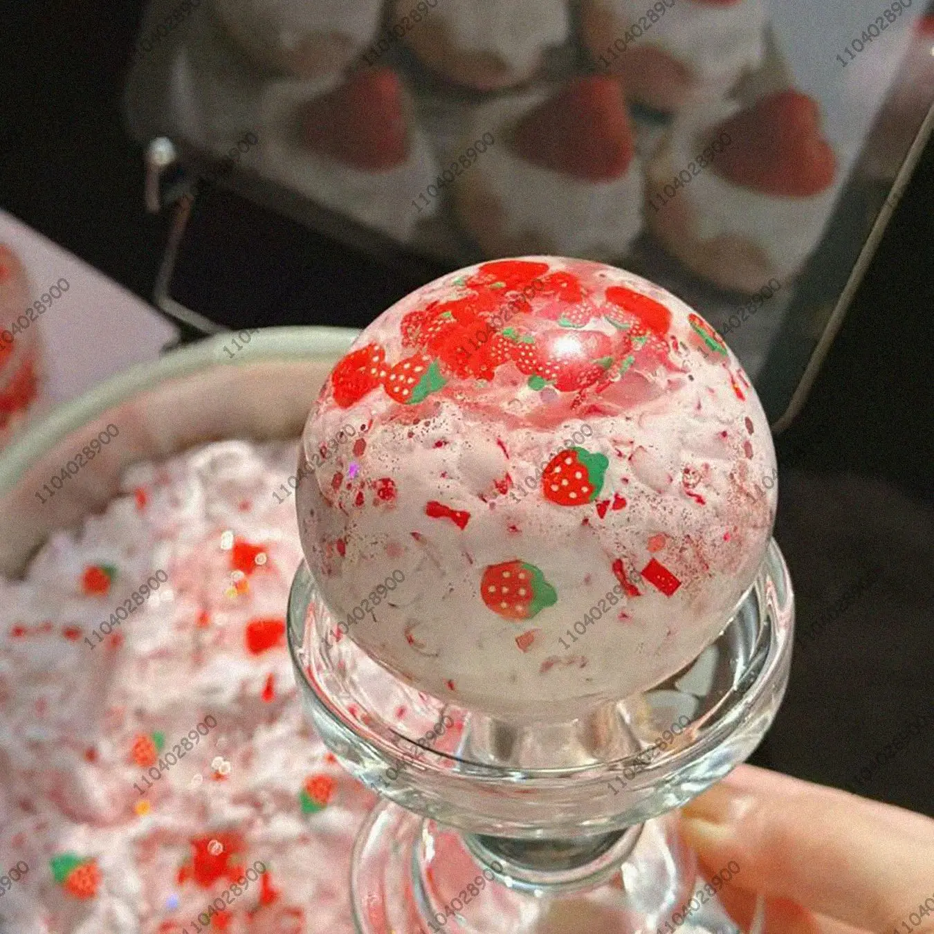 ลูกบอลบีบแก้เครียดรูปสตรอว์เบอร์รี่มิลค์เชค บัตเตอร์บอล ของเล่นบีบคลายเครียด ของขวัญ