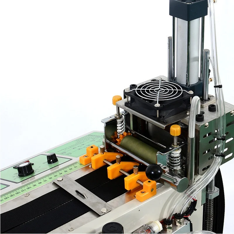 Automatic Material-Receiving Tape Webbing Elastic Band For Fabric Vibrating Knife CNC Cutting Machine Hot/Cold Dual-Use High
