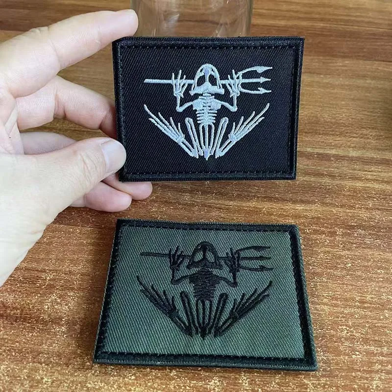 Skeleton Frogman ropa apliques bordado emblema parches gancho y bucle, pegatina militar insignia táctica para mochila