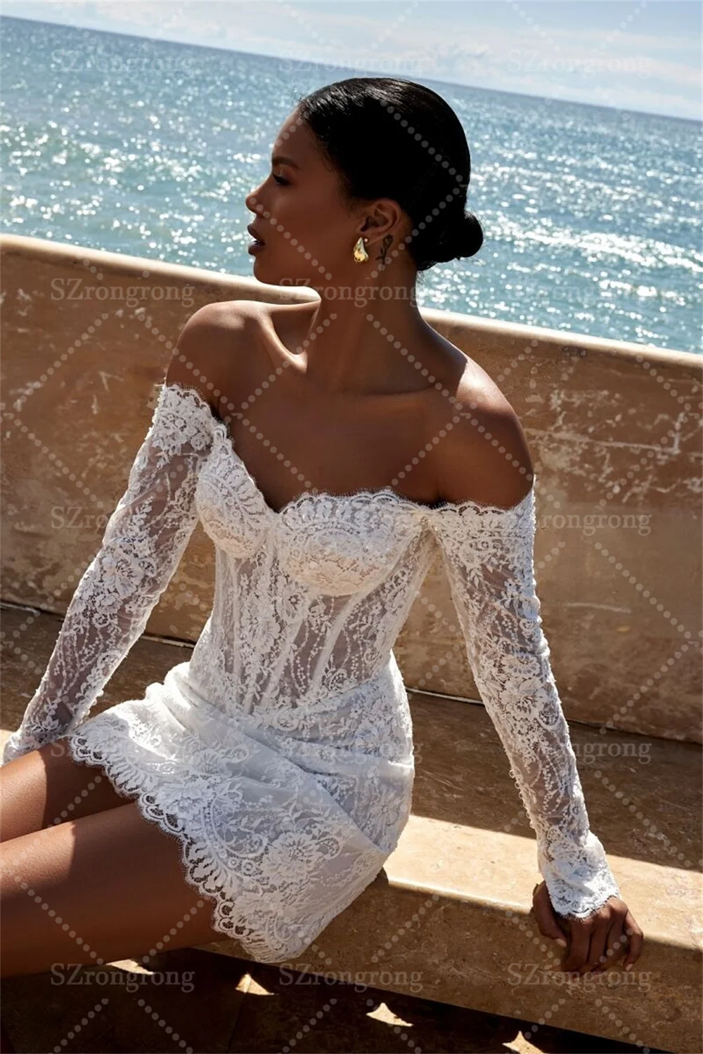 Gaun Pengantin Mini Pendek Model Sheath Boho dengan Kerah Beach Sweetheart, Renda, Punggung Terbuka, dan Ekor yang Dapat Dilepas, Dibuat Sesuai Pesanan