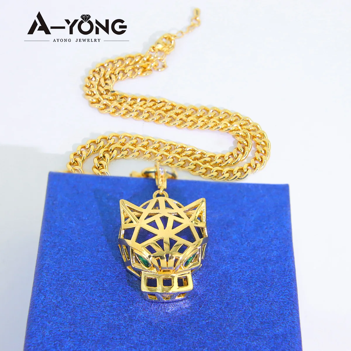 Fashion Gold Color Leopard Pendant 21k Gold Plated High Quality African Punk Panther Pendants Dubai Vintage Luxury Jewelry