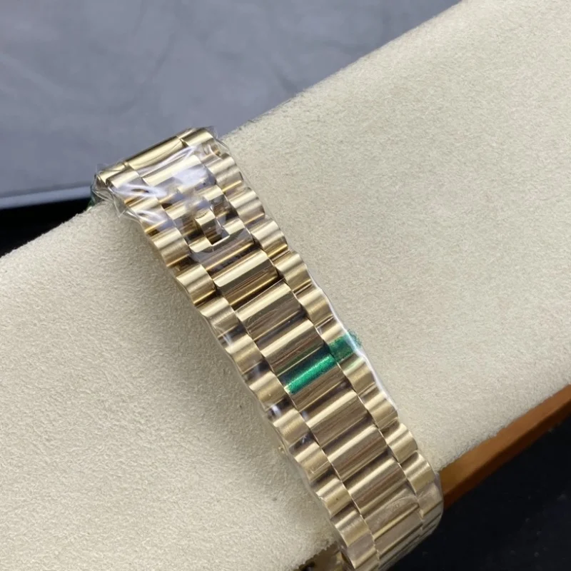 Luxury Watch Casual Sport Brand Stainless Steel Band Clock Fashion Quartz Wristwatches Date Display Night Glow Watches for Men