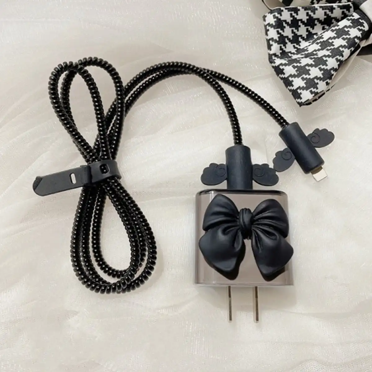 5Pcs Set  Black Bow Cable Protector for iPhone / iPad 18W/20W Charger Protector Case 3D Cute Cable Management Phone Wire Cord