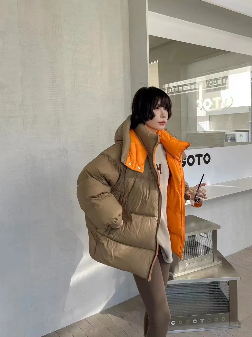 2025年冬新作 レディース ホワイトダックダウンコート ロング丈 暖かい ゆったり パフジャケット 厚手 フード付き パーカー アウター オーバーサイズ