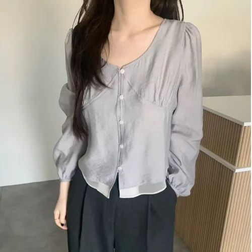 Gray blue