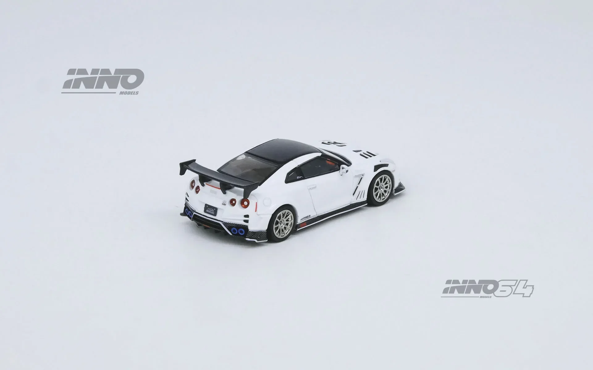 INNO 1:64 (R35) TOP SECRET Tokyo Auto Salon 2021 Diecast Model Car