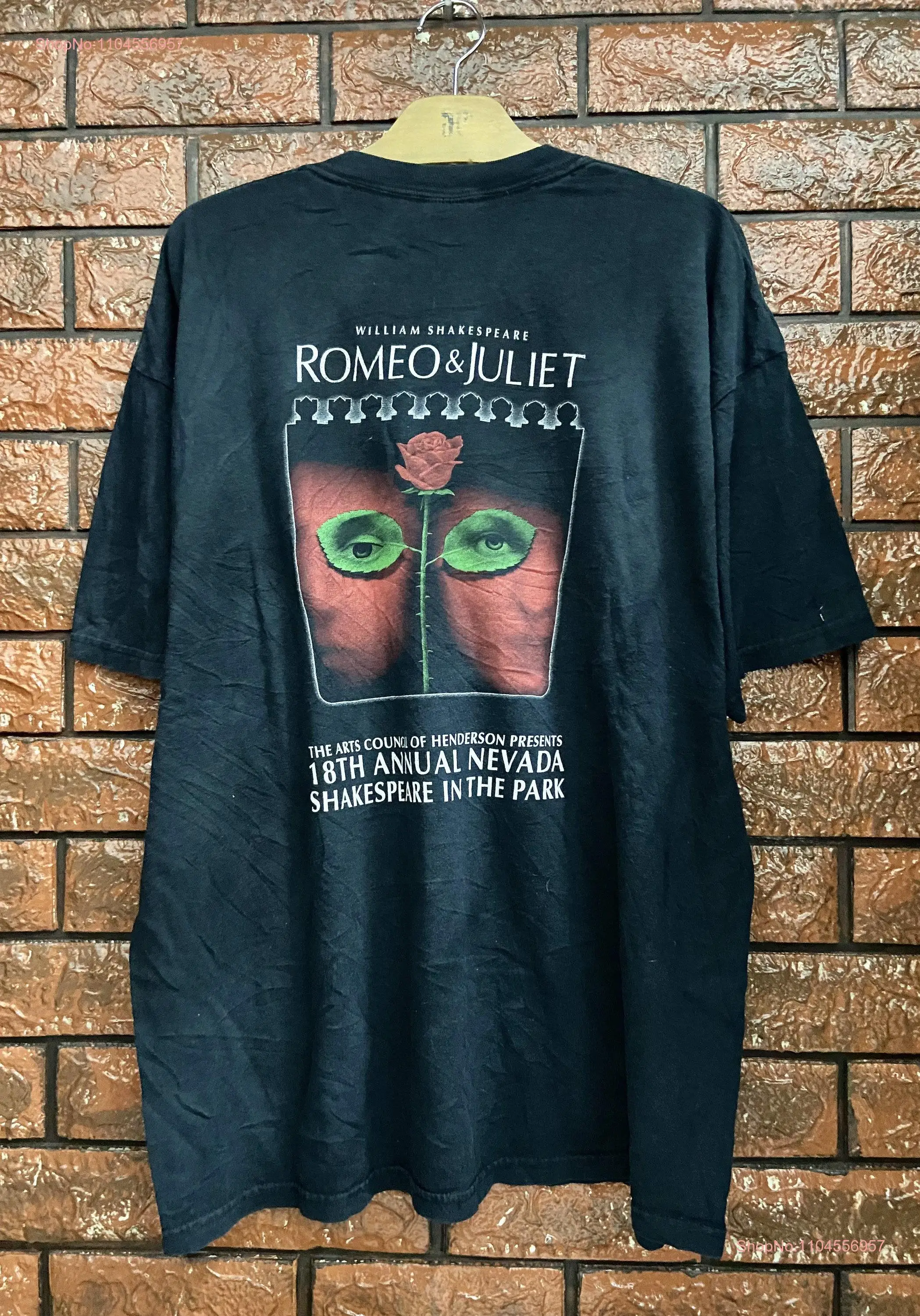 Vintage 90s William Shakespeare Romeo and Juliet Legendary English Poem Art Novelty T Shirt Classic Size XL