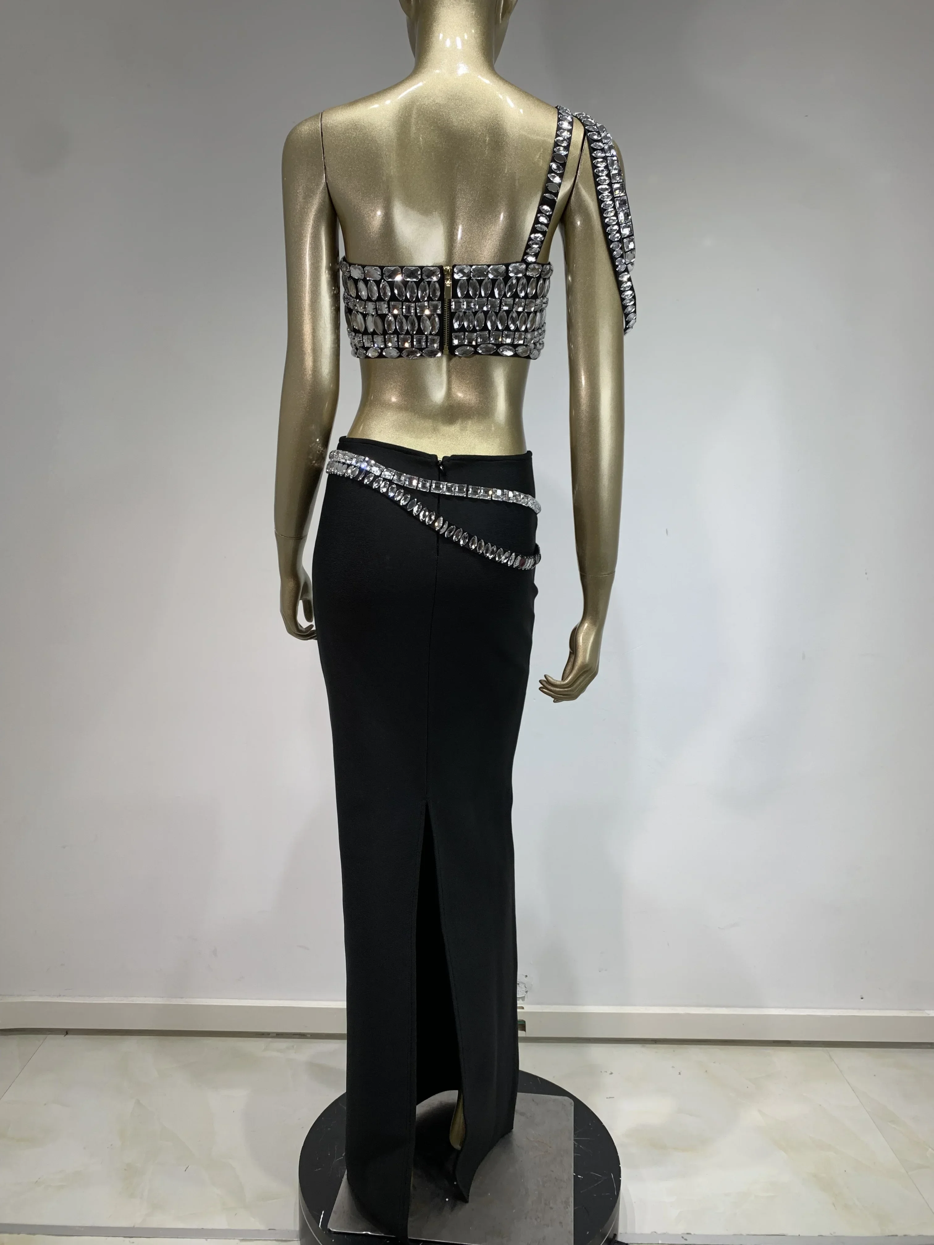 Nouvelles femmes de luxe noir tenues de fête Camis en cristal haut court et jupes longues à bandes deux pièces ensembles robe de Gala de soirée de célébrité
