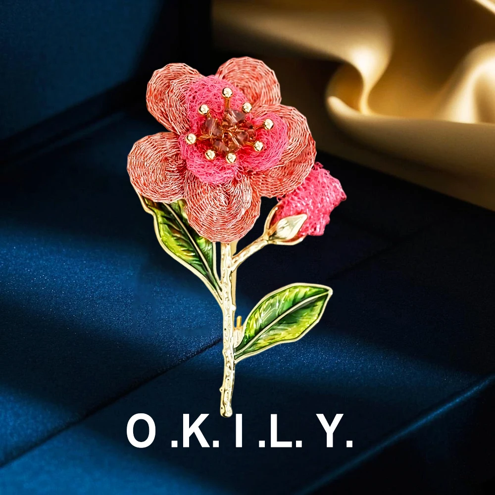 OKILY Handmade Embroidered Flower Brooch Personalized Dripping Green Leaf Safflower Pin Anti-light Accessories Female Corsage