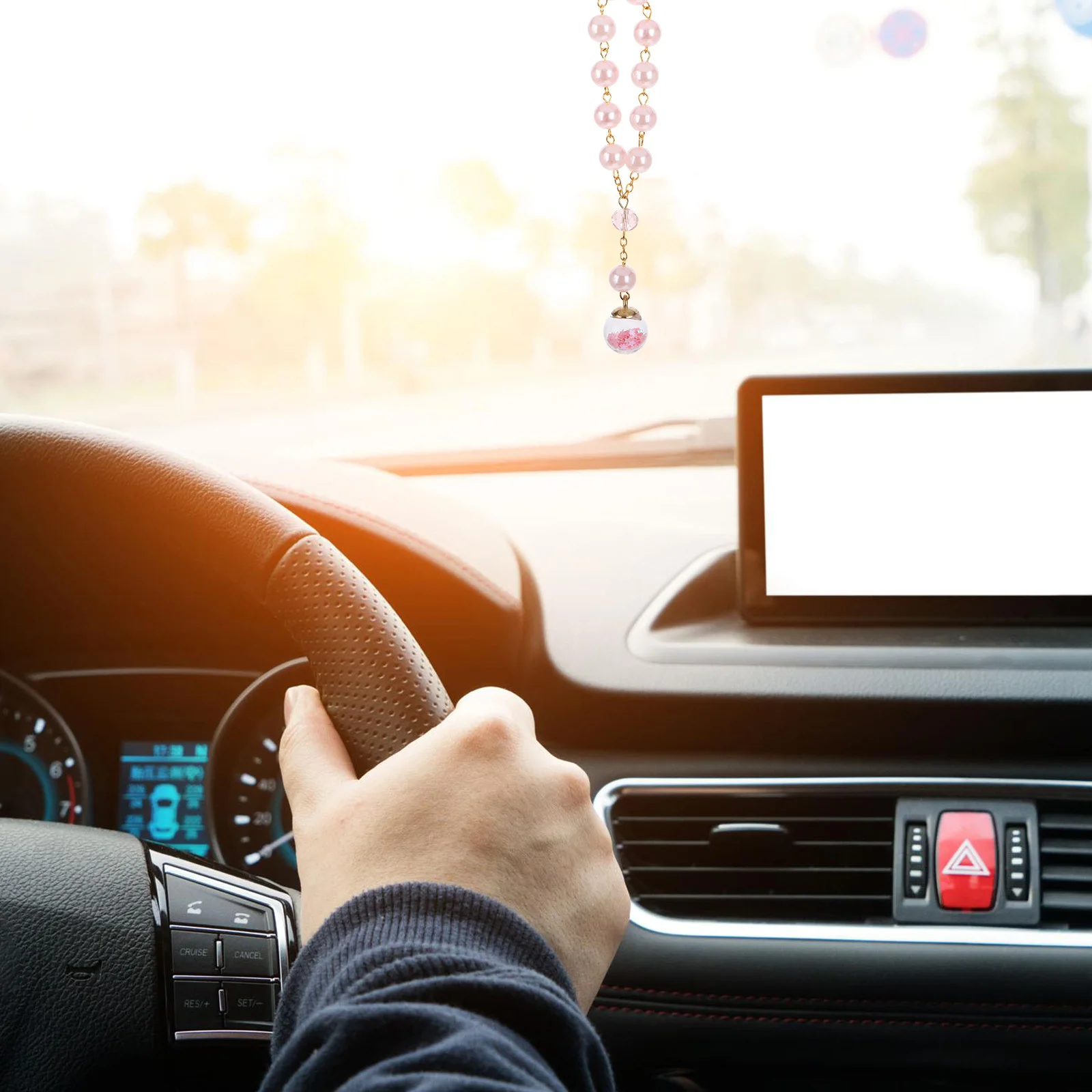 

Luxury Pearl Star Bead Car Hanging Decor for Women Interior Car Accessories Rearview Mirror Hanging Charm Vehicle Interior