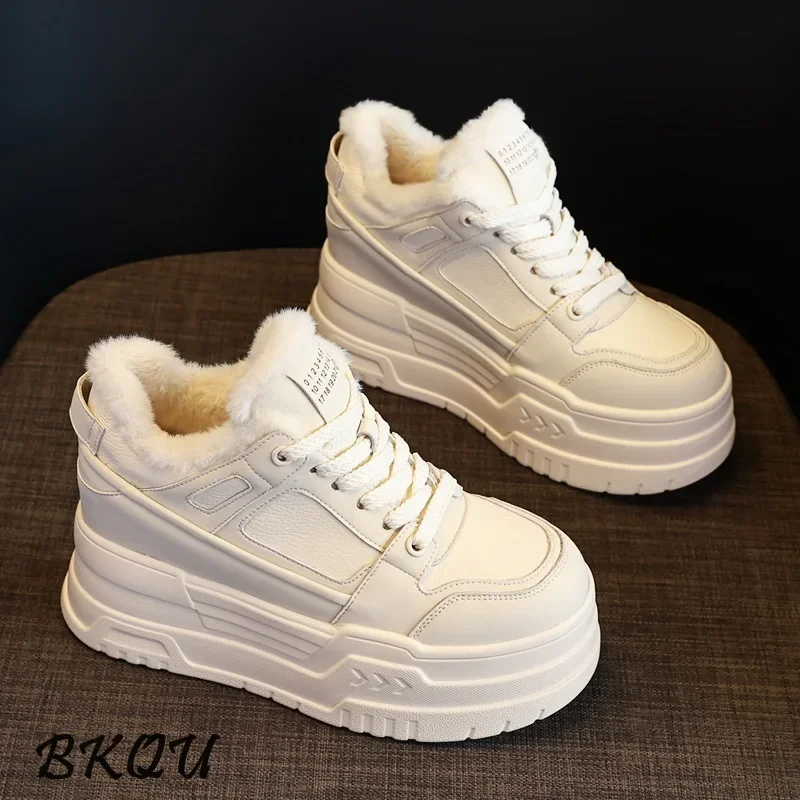 

BKQU Thick Soled High Top Small White Shoes for Women 2024 Winter with Fleece Thickening All Match Height Increase Casual Shoes