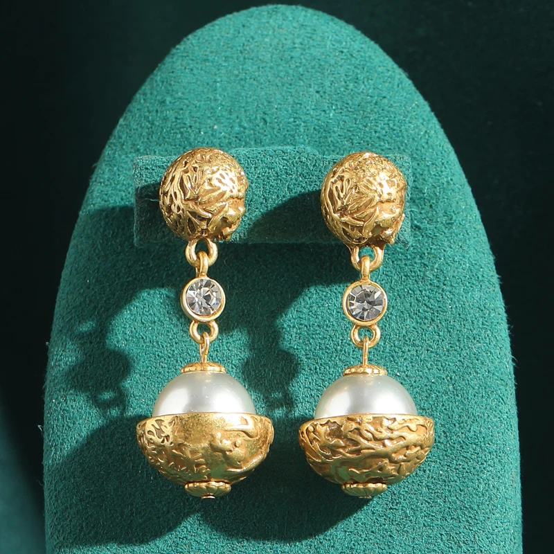 

Vintage Tibetan Pearl Earrings Luxury Designer Jewelry Large Ball Beads Drop Gold Color Accessories Woman High Quality 2025 New
