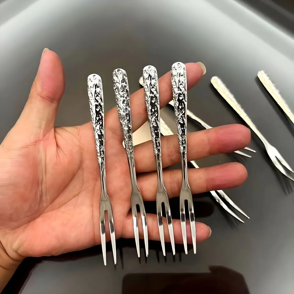 

10pcs Multi-purpose Stainless Steel Fruit Forks, Ice Crack Thickened High-End Dessert Picks, For Family Gatherings and Dining