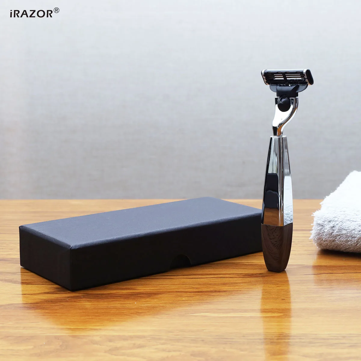 iRAZOR Manual Mach 3 Personal Shaving Razor with Super Sharp Blade in Luxury Gift Box for Male Birthday Christmas Present