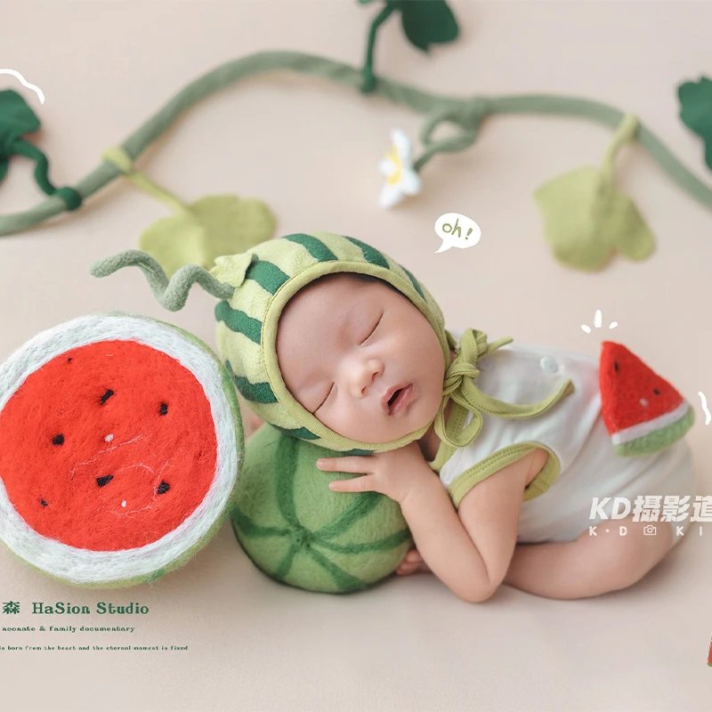 summer-watermelon-theme-newborn-photography-outfit-felt-watermelon-ball-slice-vine-and-leaves-decor-baby-photo-shoot-costume