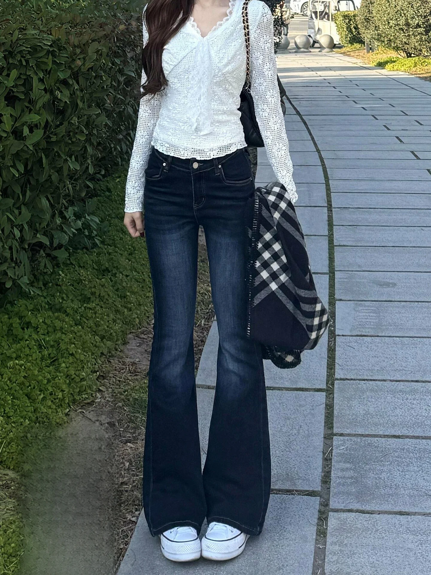 

plus Size Summer New Lazy Style Slim Fit Bell Bottom Jeans Women Thin Model Slimming Floor Length Pants High Waist Wide Leg